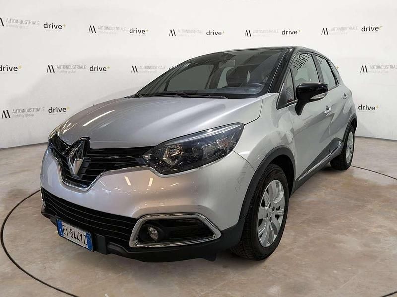 Usata Renault Captur 90 CV (66 kW) 2015 Argento SUV