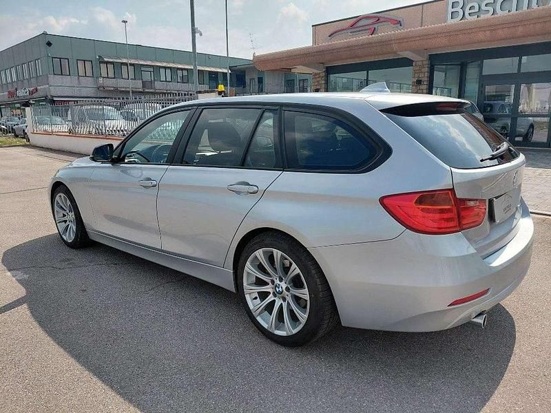 Usata BMW 318 Efficient Dynamics 143 CV (105 kW) 2013 Argento Station wagon