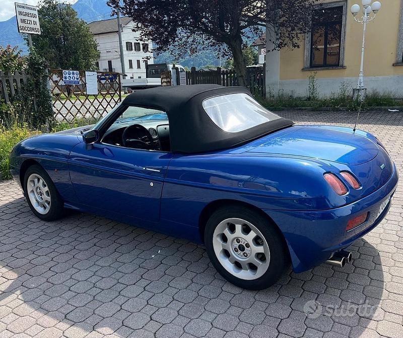 Usata Fiat Barchetta 130 CV (95 kW) 2000 Blu Cabrio