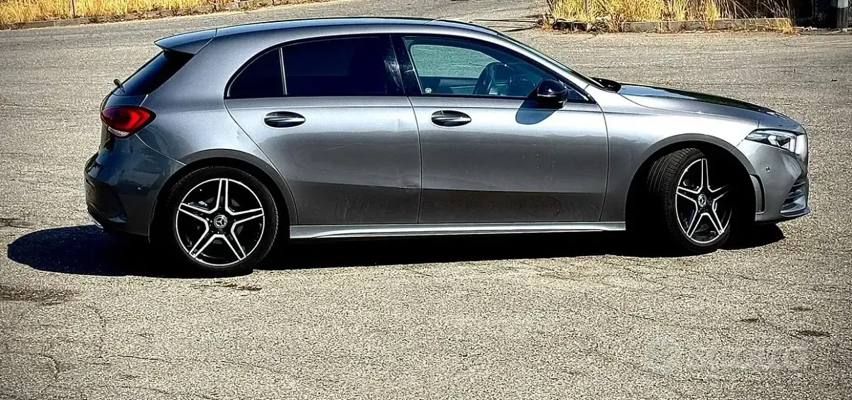 Usata Mercedes A200 Premium 150 CV (110 kW) 2021 Grigio Berlina