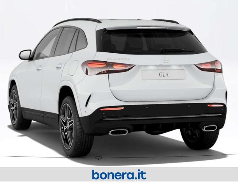 Nuova Mercedes GLA200 AMG line 150 CV (110 kW) 2026 Bianco polare SUV