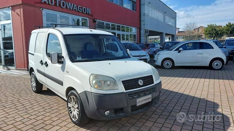 Usata Fiat Doblò 120 CV (88 kW) 2008 Bianco Monovolume