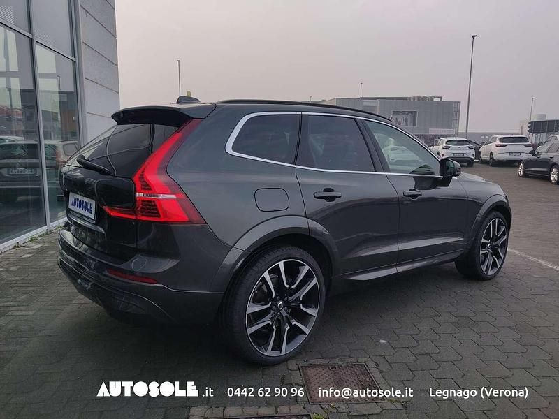 Usata Volvo XC60 Momentum 197 CV (144 kW) 2021 Grigio SUV