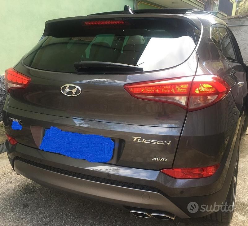 Usata Hyundai Tucson Xpossible 136 CV (100 kW) 2016 Marrone SUV