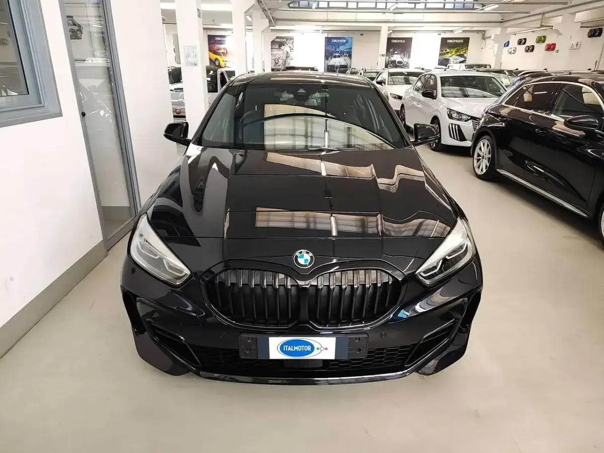 Usata BMW 118 M Sport 150 CV (110 kW) 2024 Black sapphire Utilitaria