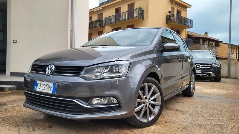 Usata VW Polo Highline 90 CV (66 kW) 2017 Grigio Berlina