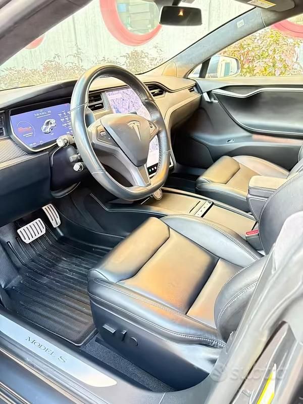 Usata Tesla Model S Performance 580 kW (789 CV) 2020 Grigio Utilitaria