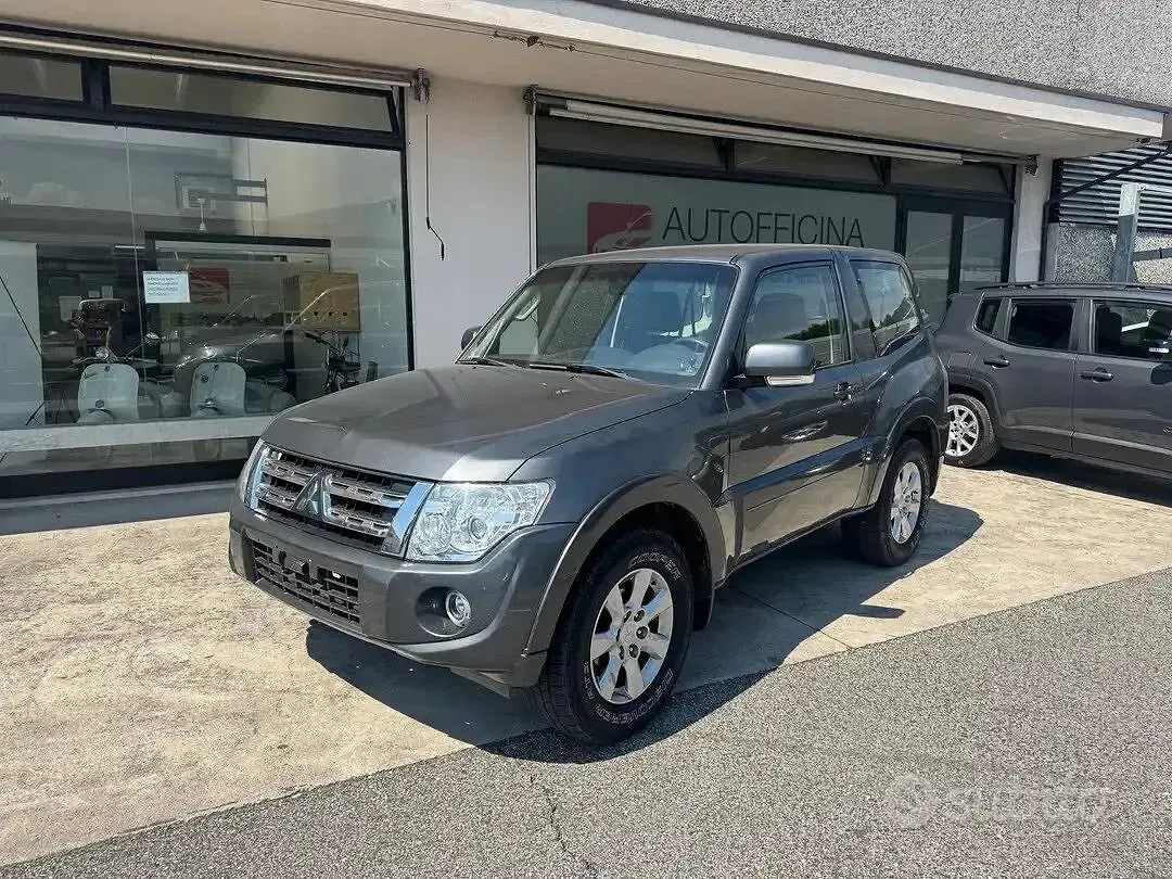 Usata Mitsubishi Pajero Invite 200 CV (147 kW) 2014 SUV