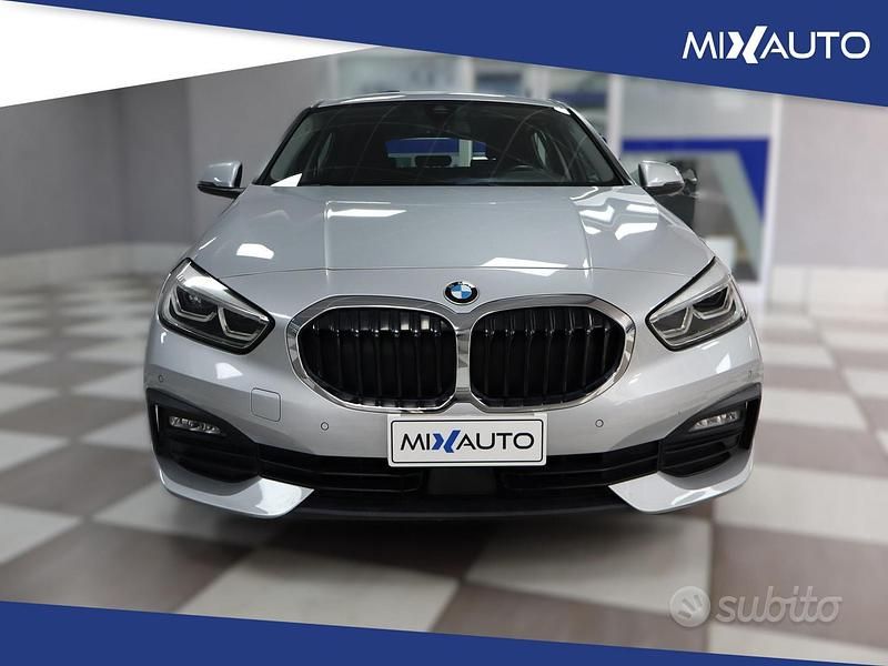 Usata BMW 116 Comfort Edition 116 CV (85 kW) 2021 Grigio Utilitaria