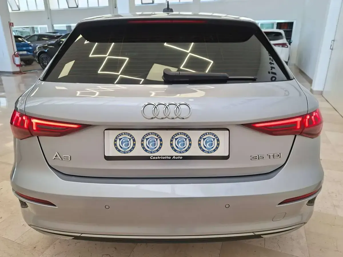Usata Audi A3 Advanced 150 CV (110 kW) 2021 Grigio Berlina