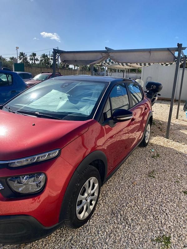 Usata Citroën C3 Shine 101 CV (74 kW) 2021 Rosso Utilitaria