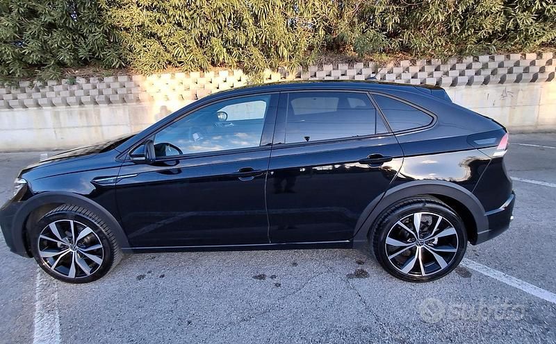 Usata VW Taigo R-line 110 CV (80 kW) 2024 Nero SUV