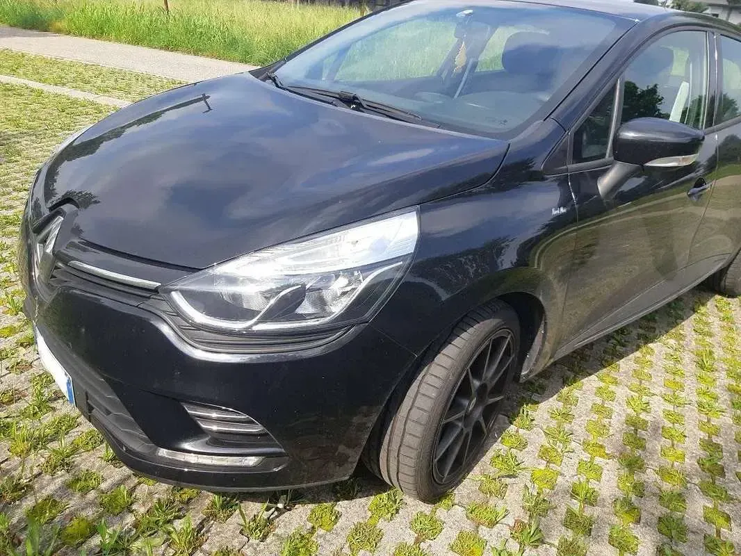 Usata Renault Clio IV Zen 76 CV (55 kW) 2019 Nero Berlina