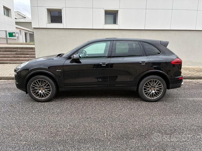 Usata Porsche Cayenne 250 CV (183 kW) 2016 Nero SUV