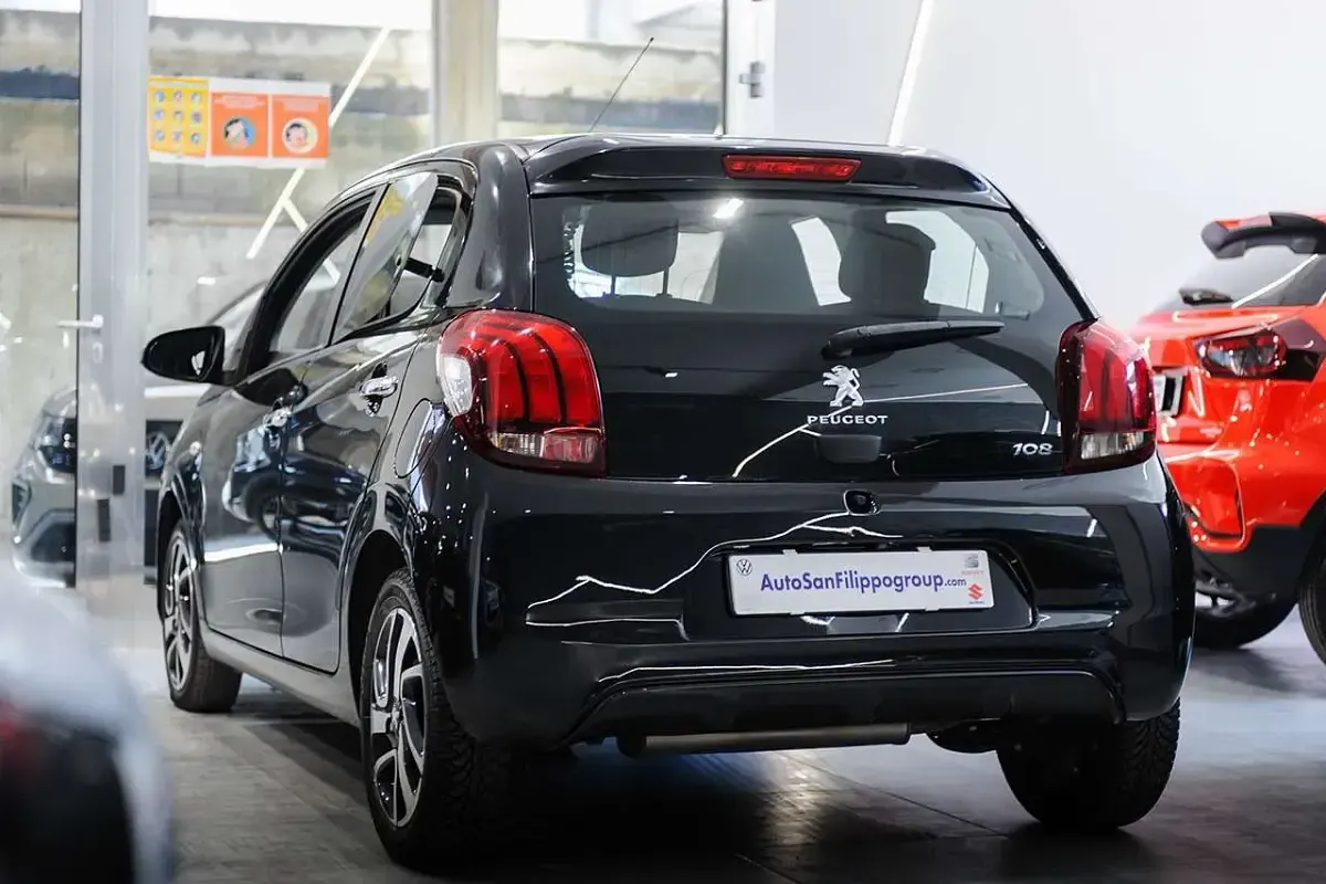Usata Peugeot 108 Allure 72 CV (52 kW) 2018 Nero met. Utilitaria