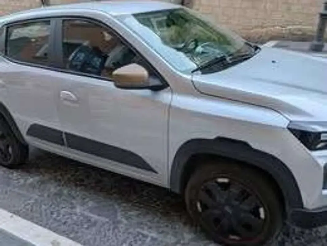 Usata Dacia Spring Expression 19 kW (26 CV) 2024 Argento Utilitaria