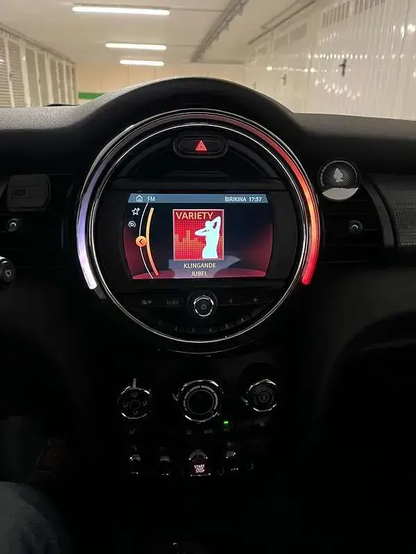 Usata Mini Cooper 136 CV (100 kW) 2018 Nero Utilitaria