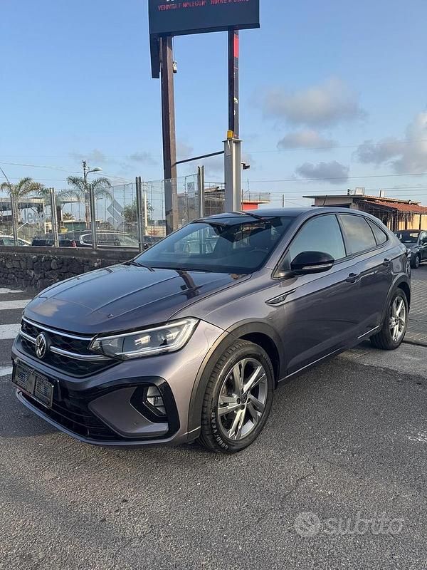 Usata VW Taigo R-line 110 CV (80 kW) 2022 Grigio SUV