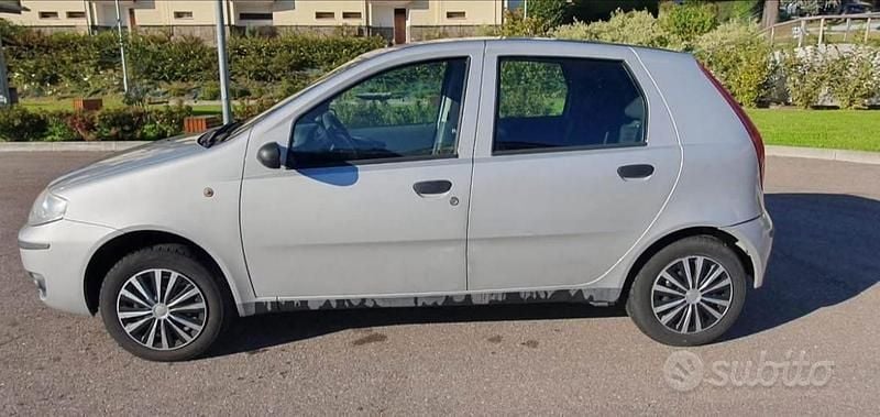 Usata Fiat Punto 2008 Grigio Berlina