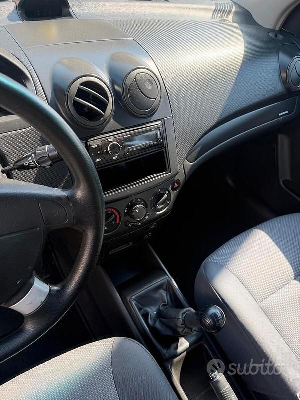 Usata Chevrolet Aveo LT 84 CV (61 kW) 2011 Bianco Berlina