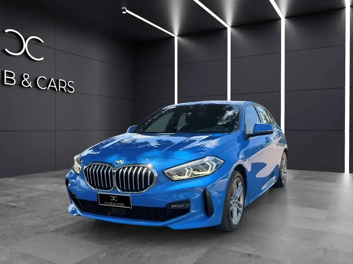 Usata BMW 116 M Sport 109 CV (80 kW) 2023 Blu estoril Utilitaria