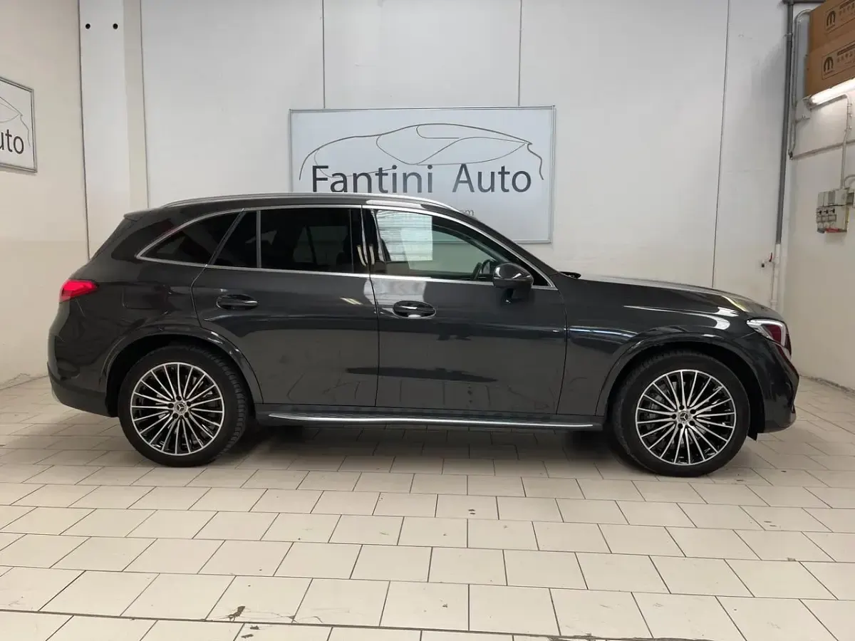 Usata Mercedes GLC300de AMG line 197 CV (144 kW) 2023 Nero SUV