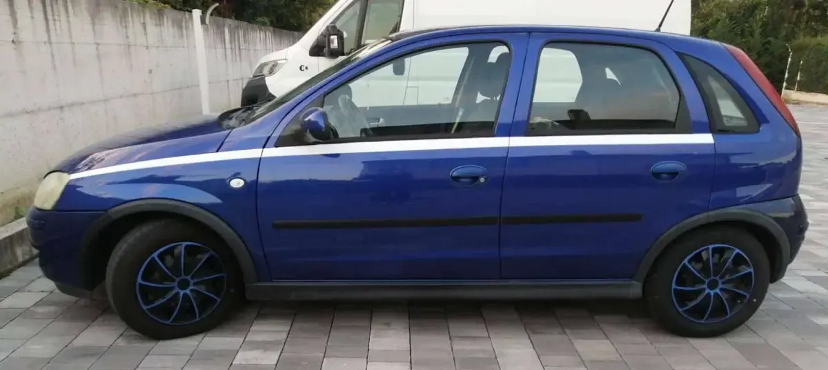 Usata Opel Corsa 80 CV (58 kW) 2005 Blu/azzurro Utilitaria