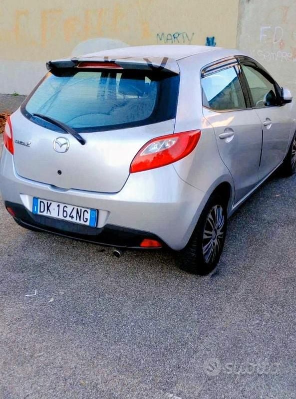 Usata Mazda 2 86 CV (63 kW) 2007 Grigio Berlina