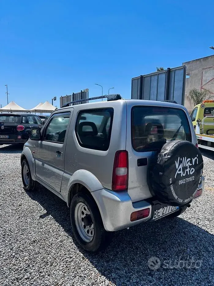 Usata Suzuki Jimny 80 CV (58 kW) 1999 Grigio SUV