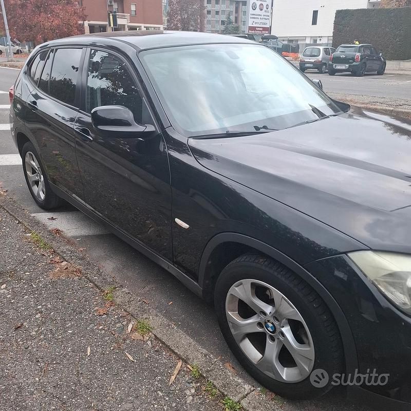 Usata BMW X1 143 CV (105 kW) 2011 Nero SUV