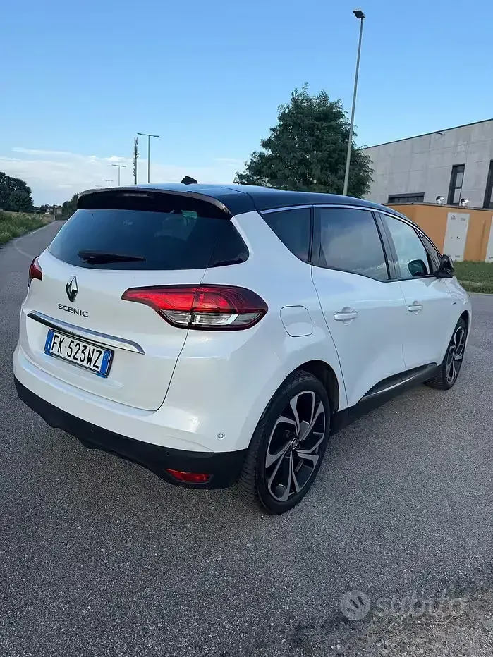 Usata Renault Scénic III 110 CV (80 kW) 2017 Bianco Monovolume