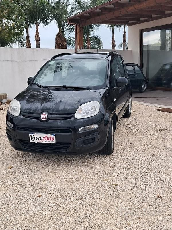 Usata Fiat Panda Easy 74 CV (54 kW) 2013 Nero Berlina