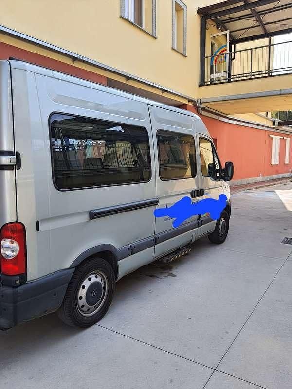 Usata Opel Movano 120 CV (88 kW) 2010 Grigio Furgone