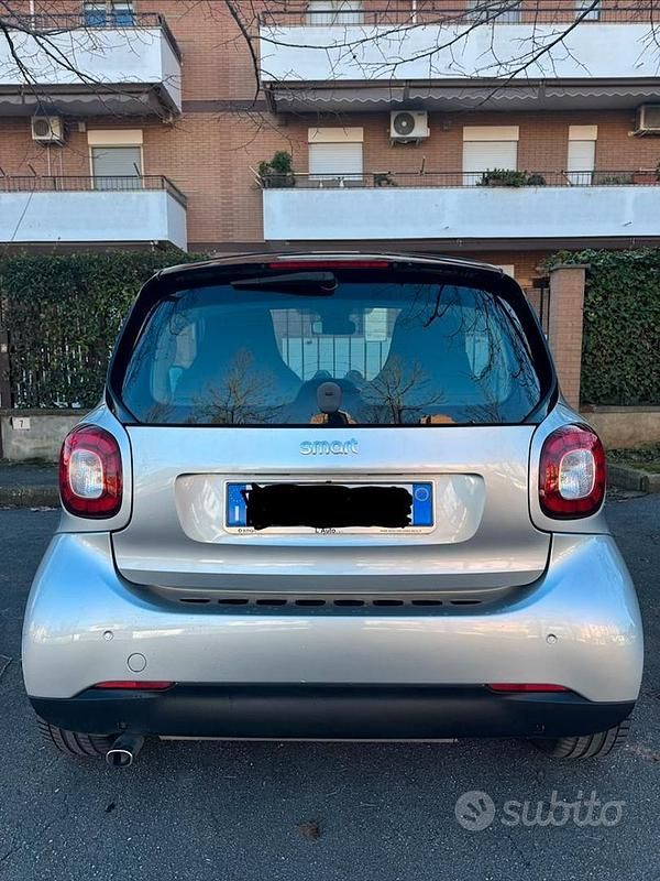 Usata Smart ForFour Passion 90 CV (66 kW) 2018 Grigio Utilitaria
