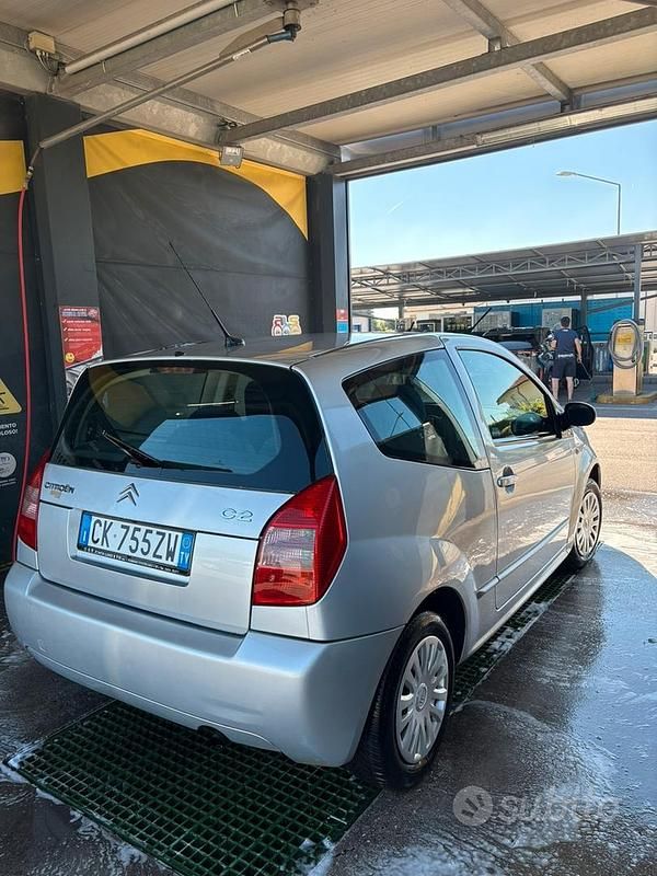 Usata 2004 Citroën C2 Due volumi | 2700 € (Cara) - Immagine 1/4