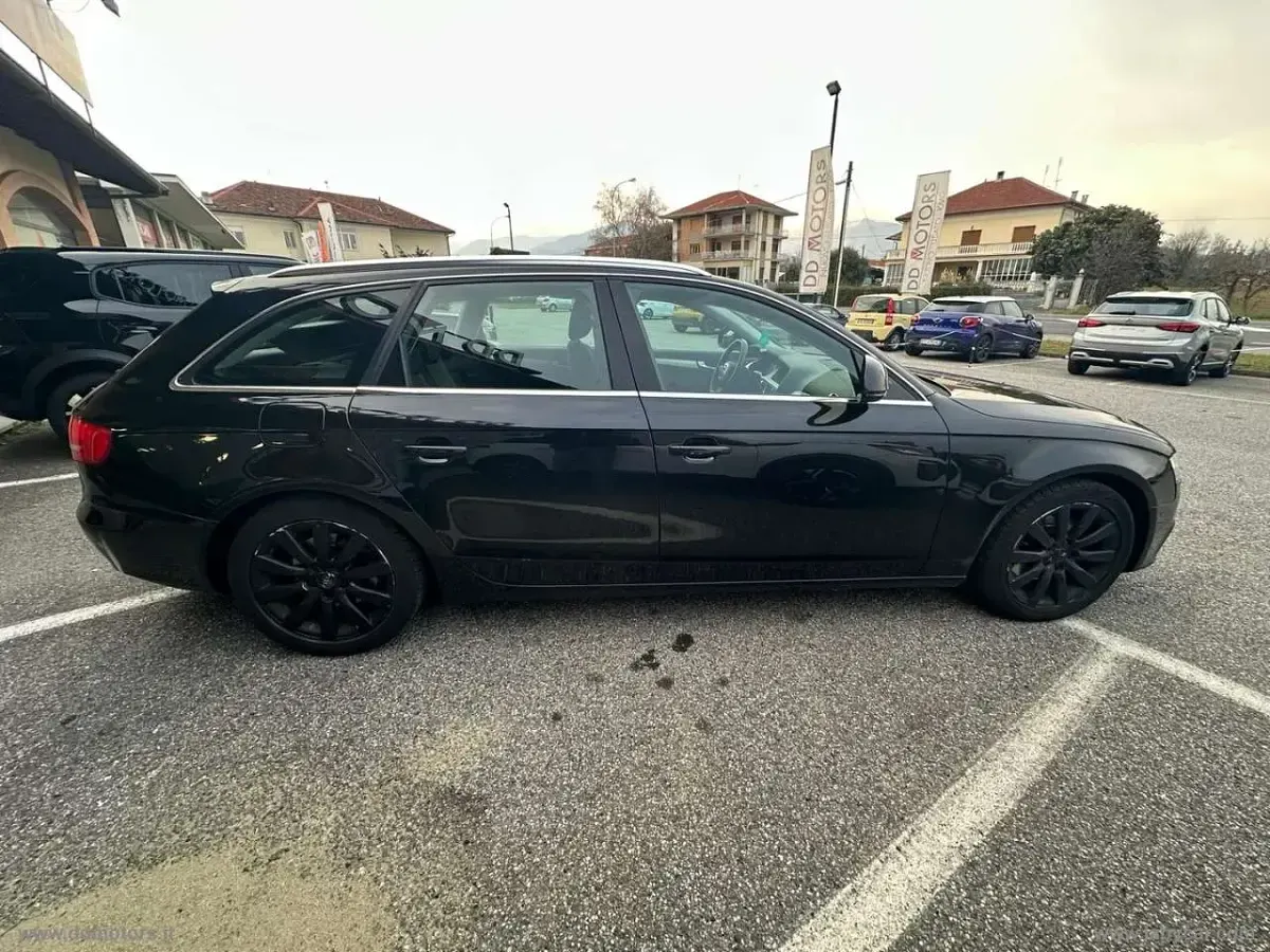 Usata Audi A4 Advanced 160 CV (117 kW) 2009 Nero Station wagon