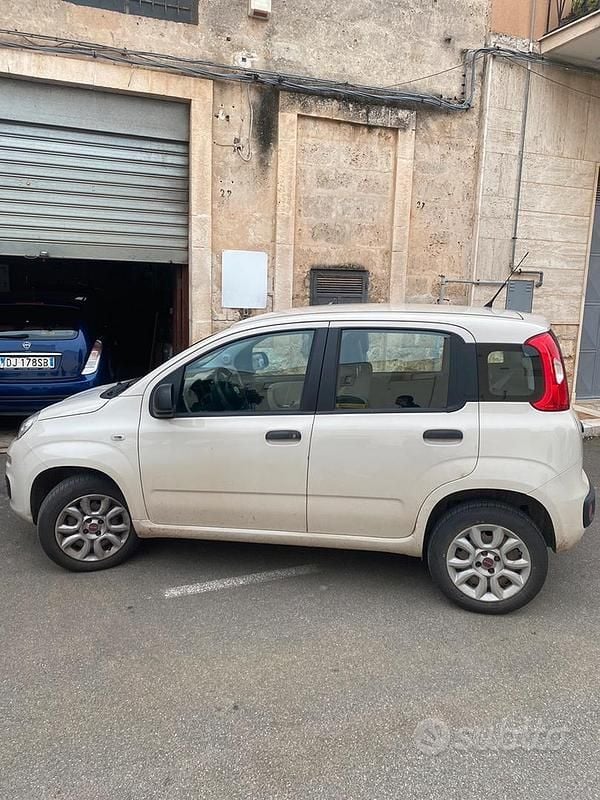 Usata Fiat Panda 70 CV (51 kW) 2015 Bianco Utilitaria