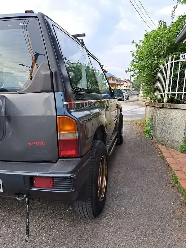 Usata Suzuki Vitara 75 CV (55 kW) 1990 Blu/azzurro SUV