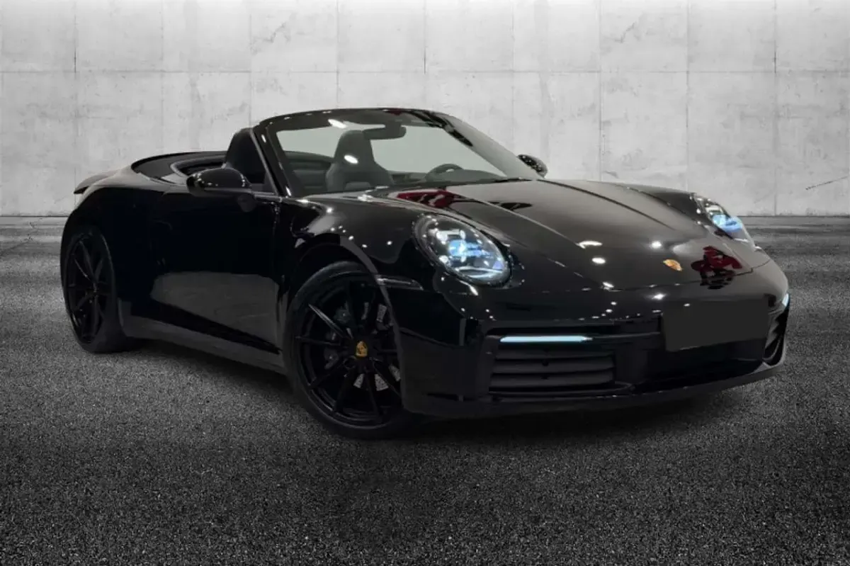 Usata Porsche 911 Carrera Cabriolet 385 CV (283 kW) 2022 Nero Cabrio