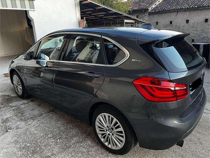 Usata BMW 225 Active Tourer iPerformance 136 CV (100 kW) 2017 Monovolume