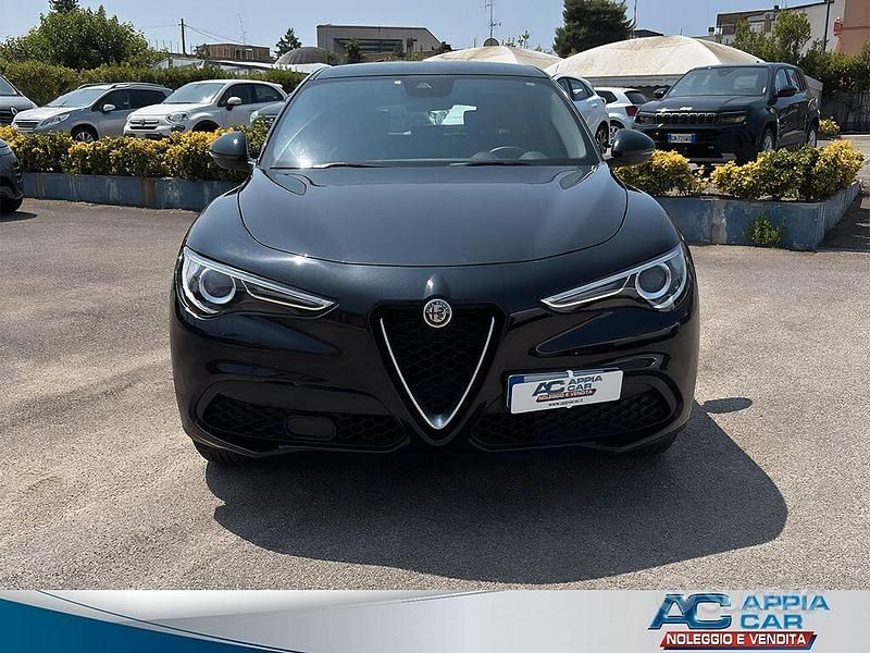 Usata Alfa Romeo Stelvio Business 160 CV (117 kW) 2020 Nero SUV