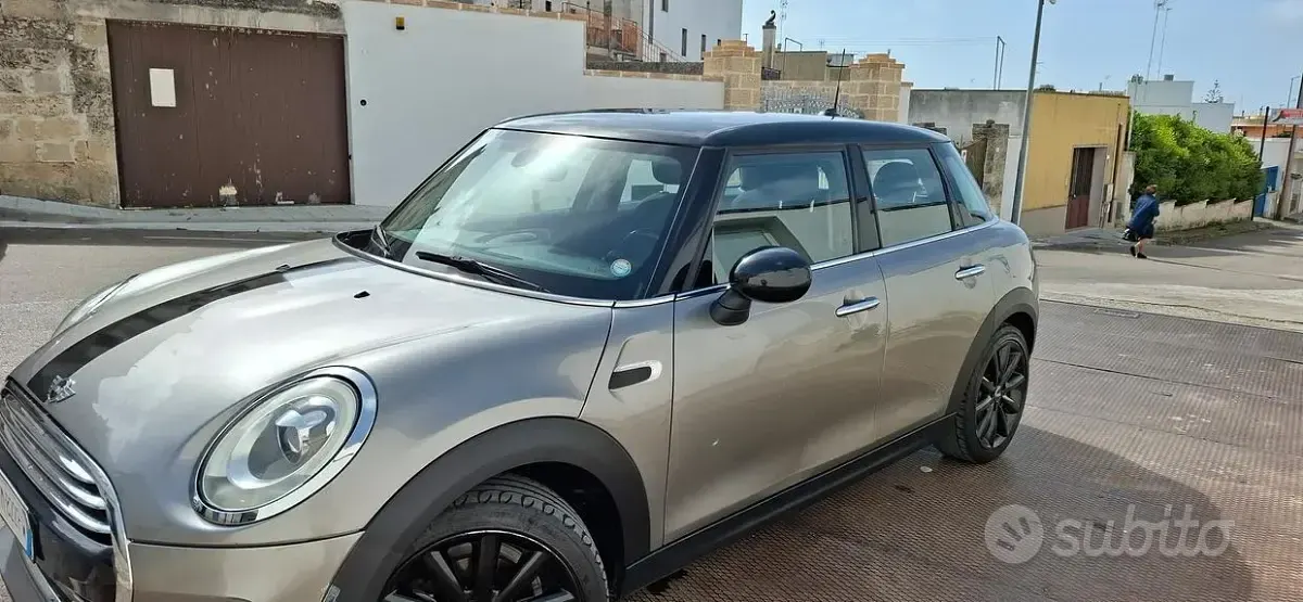 Usata Mini Cooper D 136 CV (100 kW) 2018 Grigio Utilitaria
