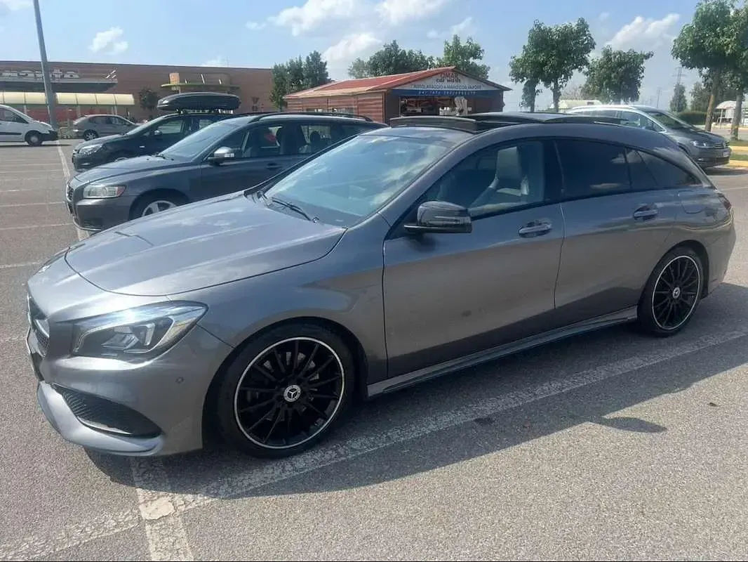 Usata Mercedes CLA220 Shooting Brake Premium 170 CV (125 kW) 2019 Grigio Station wagon