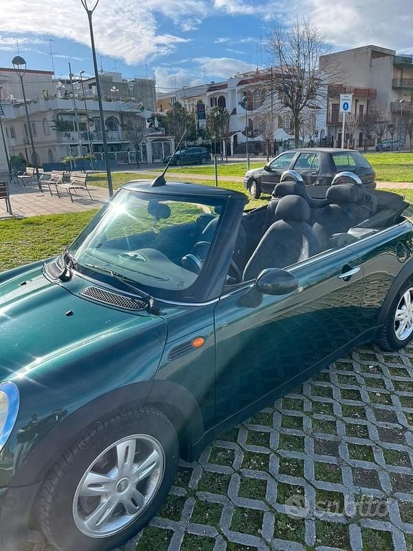 Usata Mini Cooper Cabriolet 90 CV (66 kW) 2006 Verde Cabrio