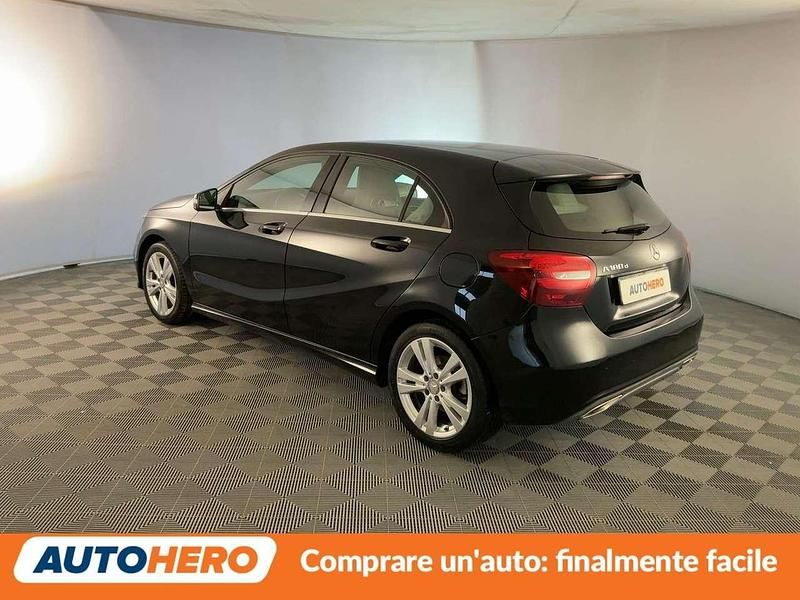 Usata Mercedes A180 110 CV (80 kW) 2016 Nero Berlina
