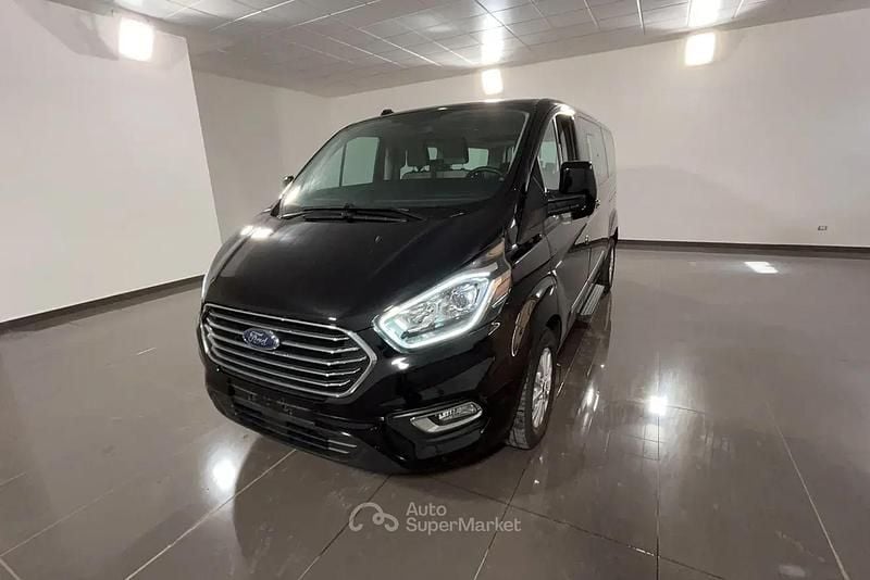 Usata Ford Tourneo Custom 105 CV (77 kW) 2023 Nero Furgone