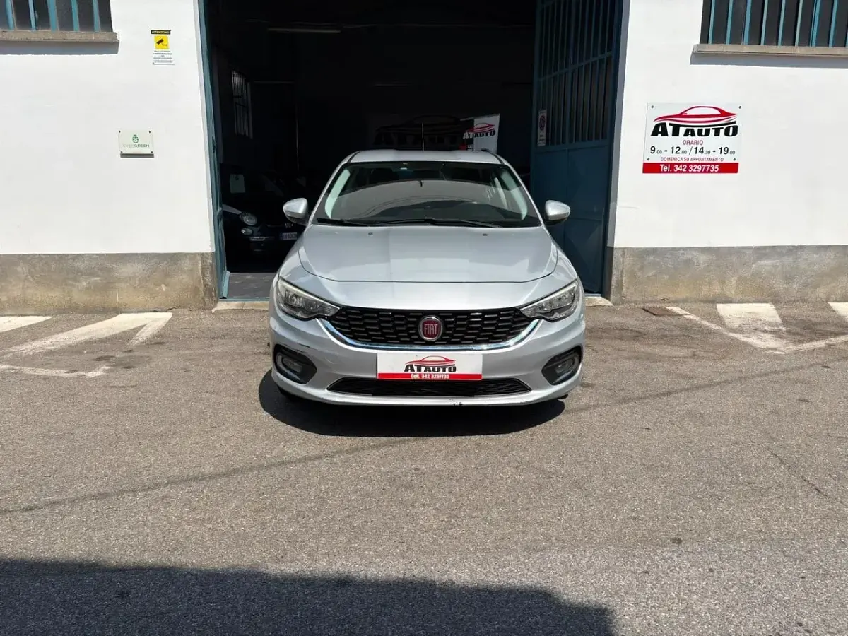 Usata Fiat Tipo Opening Edition 95 CV (69 kW) 2016 Argento Berlina