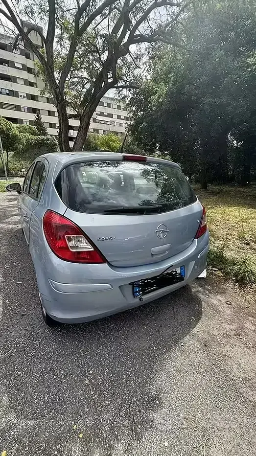 Usata Opel Corsa 80 CV (58 kW) 2006 Blu Utilitaria