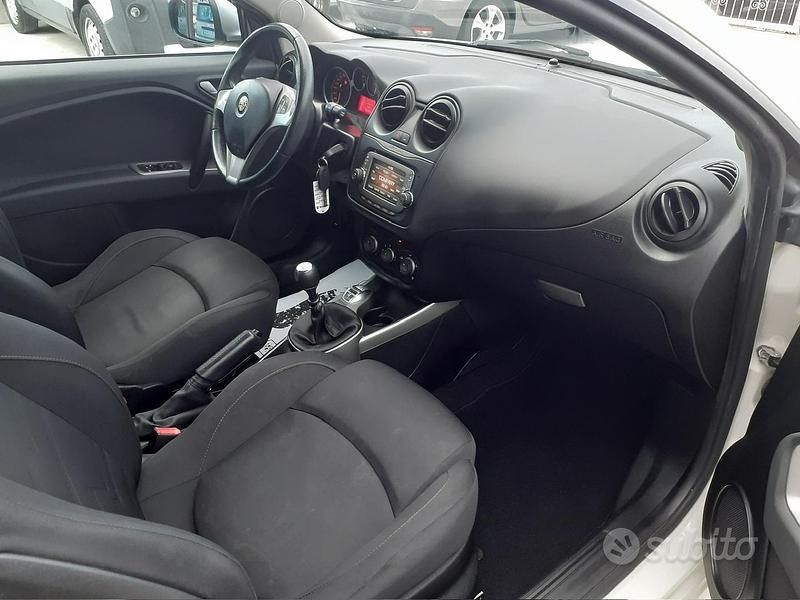 Second-hand Alfa Romeo MiTo Impression 85 CP (62 kW) 2014 Alb Hatchback