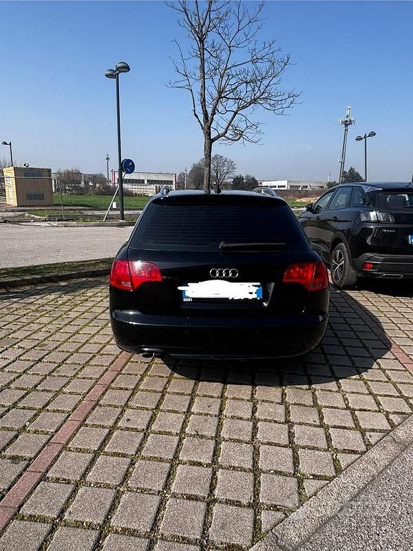 Usata Audi A4 140 CV (102 kW) 2005 Nero Berlina